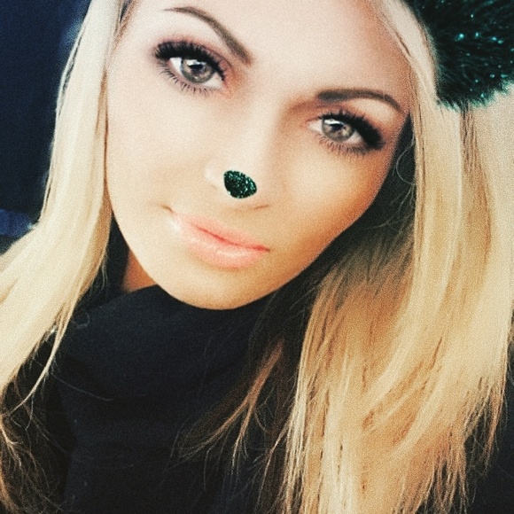 Meet your Posher, Brentney - Picture 1 of 1